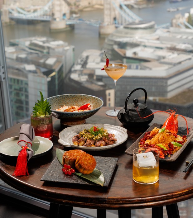 Dynasty Brunch
27th September – 25th October

Experience spell-binding Bian Lian performances every Saturday. The lightning-fast mask changes burst with colour and intrigue, bringing a wow factor to your weekend. A celebration of theatre, flavour, and culture awaits!
