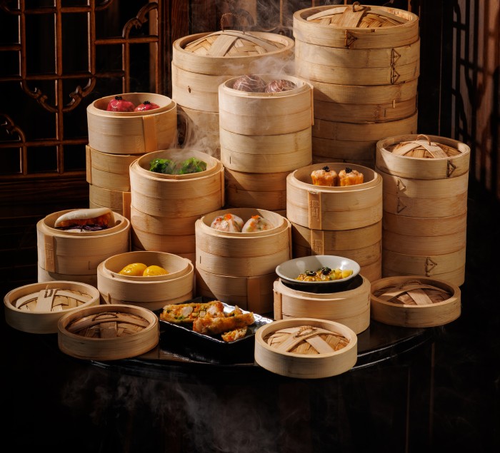 Dynasty Yum Cha 饮茶 on Sunday
Launching Sunday 4th October

Discover a new Sunday brunch in London, reimagined at Hutong. Inspired by the lively tradition of Yum Cha (饮茶), this new experience pairs premium Chinese tea with unlimited dim sum, a side and dessert.
Choose from fragrant jasmine or delicate green tea, then enjoy unlimited dim sum dishes for the table, with favourites including Har Gau, Siu Mai, Xiao Long Bao and Truffle Bao. Premium dim sum upgrades are also available, including Peking Duck Bao and Pan-seared Ginger Lobster Bao.
Complete your feast with a choice of side and dessert, with free-flowing drinks packages available to make your Sunday even more indulgent.
Settle in, let the tea flow and the dim sum unfold.

 book now
 view menu 

